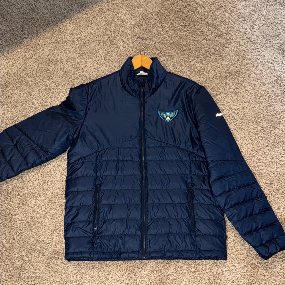 WNBA DALLAS WINGS TEAM ISSUED EDDIE BAUER DOWN COAT